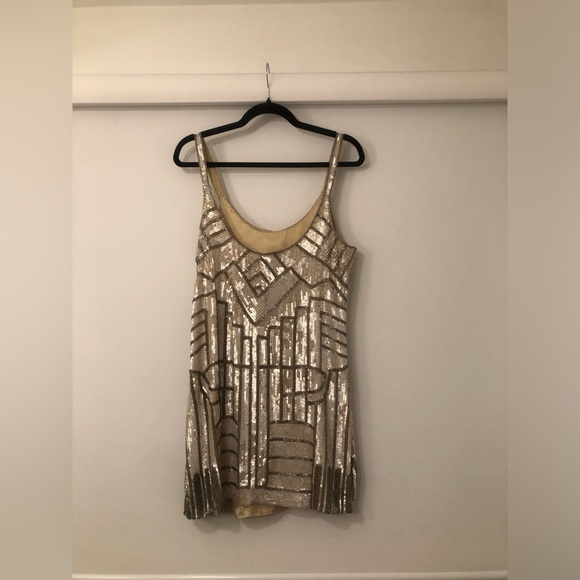 Stunning Parker sequin and beaded dress - Picture 9 of 10